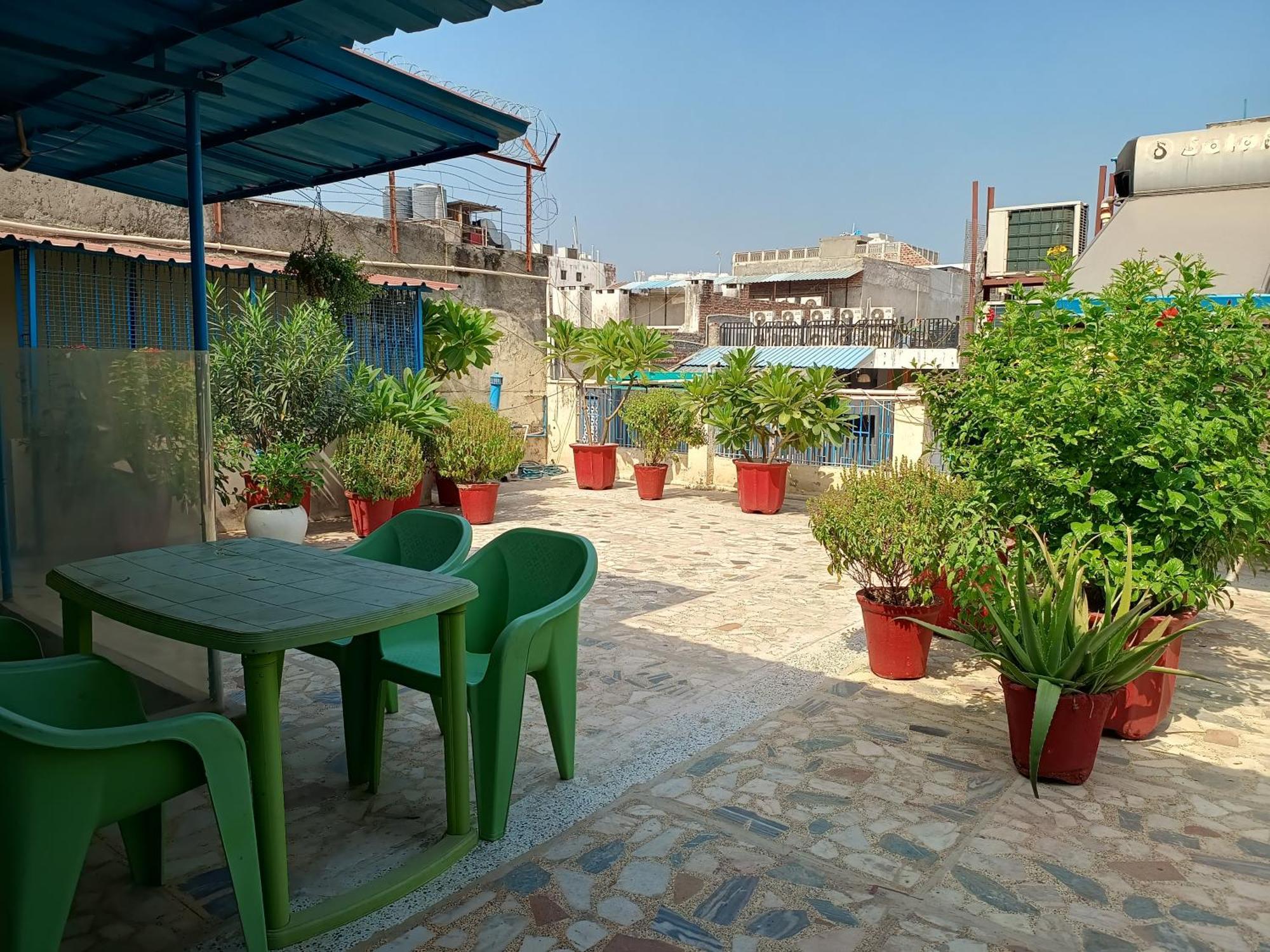 Hotel Majors Den Nowe Delhi Zewnętrze zdjęcie