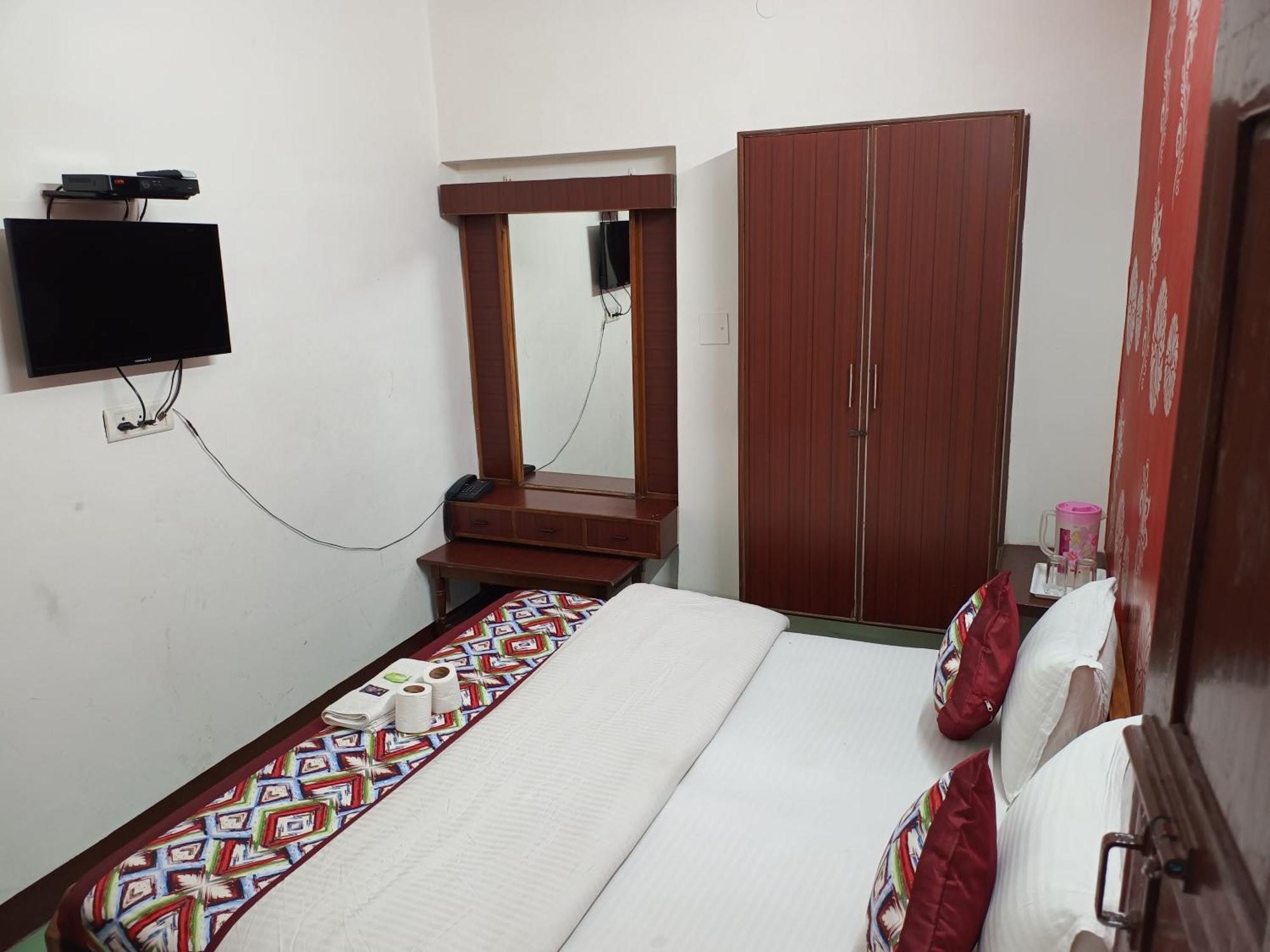 Hotel Majors Den Nowe Delhi Zewnętrze zdjęcie