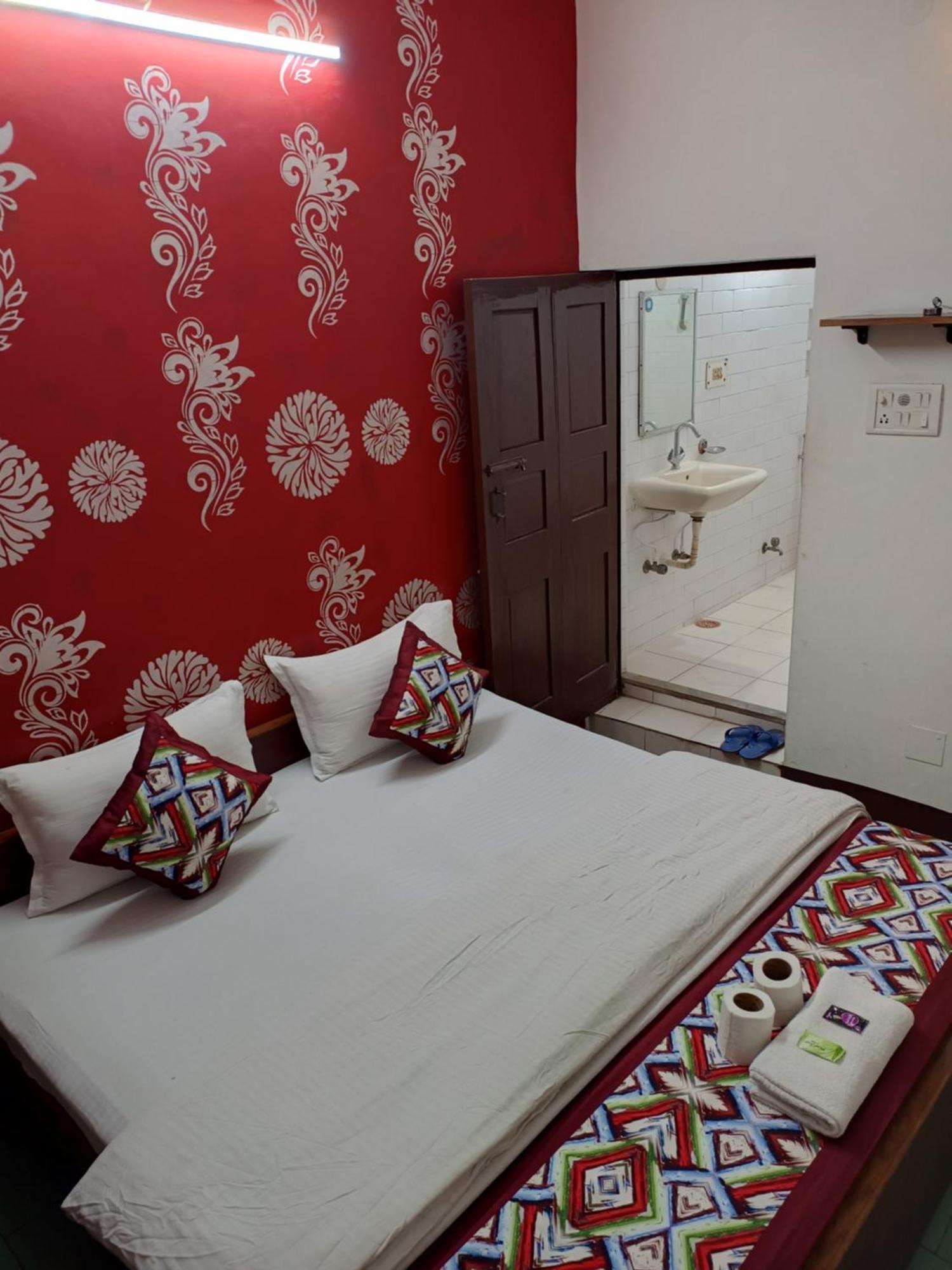 Hotel Majors Den Nowe Delhi Zewnętrze zdjęcie